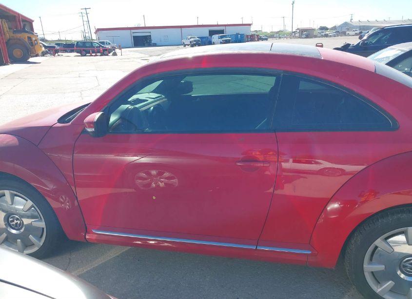 Photo 15 of 2013 Volkswagen Beetle 2.5L (VIN 3VWJX7AT3DM600321)