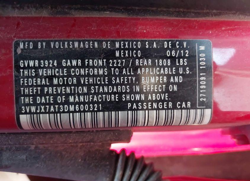 Photo 9 of 2013 Volkswagen Beetle 2.5L (VIN 3VWJX7AT3DM600321)