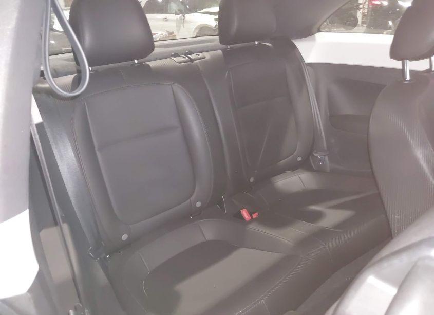 Photo 8 of 2014 Volkswagen Beetle 2.5L (VIN 3VWJX7AT3EM615967)