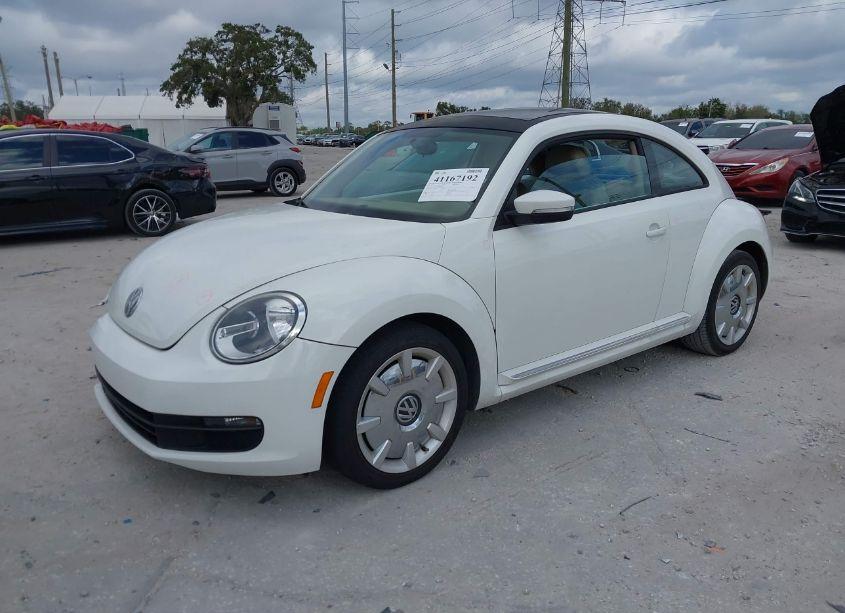 Photo 2 of 2013 Volkswagen Beetle 2.5L (VIN 3VWJX7AT4DM678039)