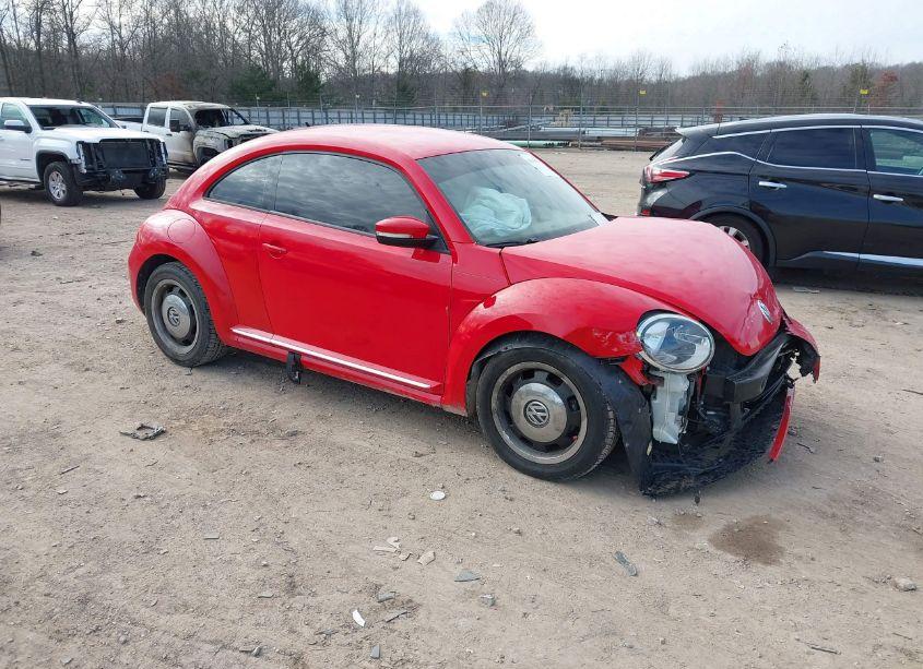 2013 Volkswagen Beetle 2.5L (VIN 3VWJX7AT9DM693524) main photo