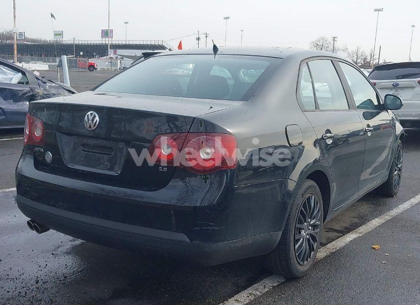 Photo 4 of 2008 Volkswagen Jetta S (VIN 3VWJZ71K18M046235)