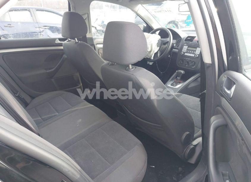 Photo 8 of 2008 Volkswagen Jetta S (VIN 3VWJZ71K18M046235)