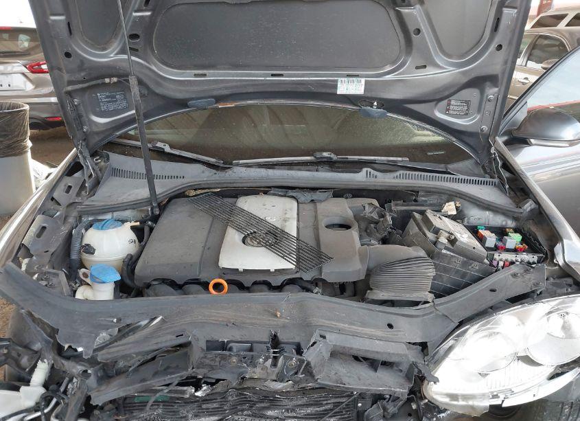 Photo 10 of 2008 Volkswagen Jetta S (VIN 3VWJZ71K28M106409)