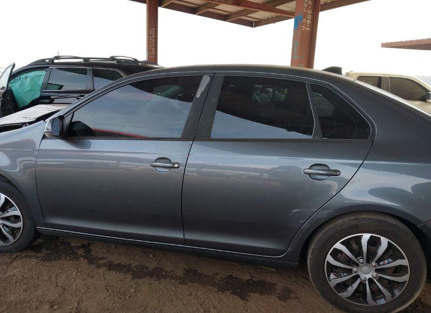 Photo 14 of 2008 Volkswagen Jetta S (VIN 3VWJZ71K28M106409)