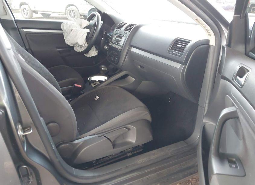 Photo 5 of 2008 Volkswagen Jetta S (VIN 3VWJZ71K28M106409)