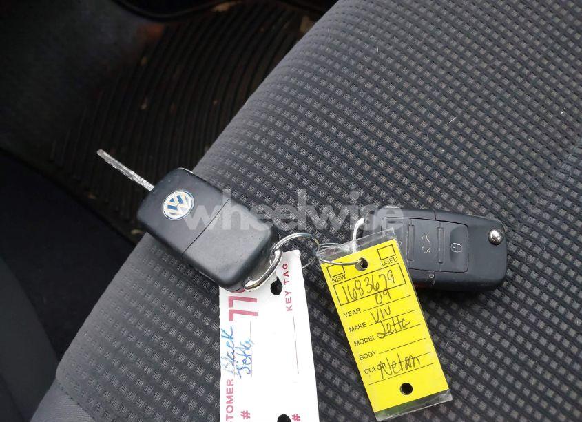 Photo 11 of 2009 Volkswagen Jetta S (VIN 3VWJZ71K49M004417)