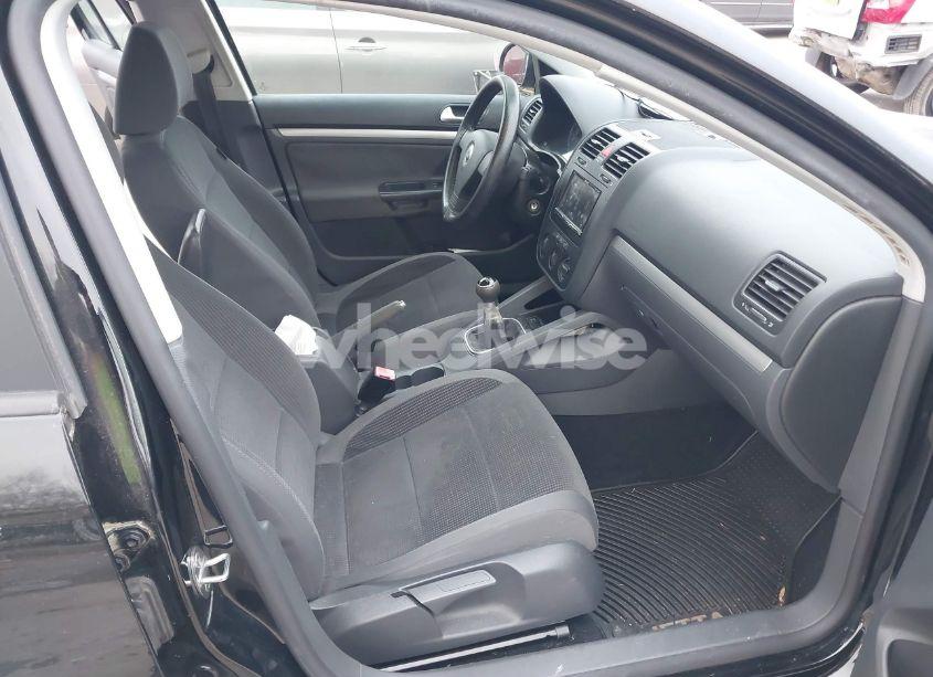 Photo 5 of 2009 Volkswagen Jetta S (VIN 3VWJZ71K49M004417)