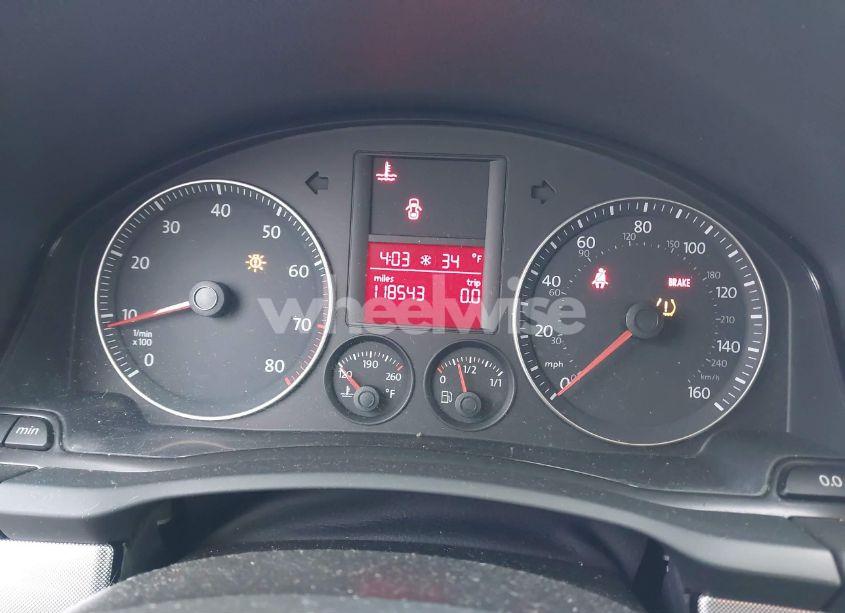 Photo 7 of 2009 Volkswagen Jetta S (VIN 3VWJZ71K49M004417)