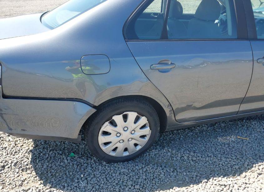 Photo 12 of 2008 Volkswagen Jetta S (VIN 3VWJZ71K58M188734)