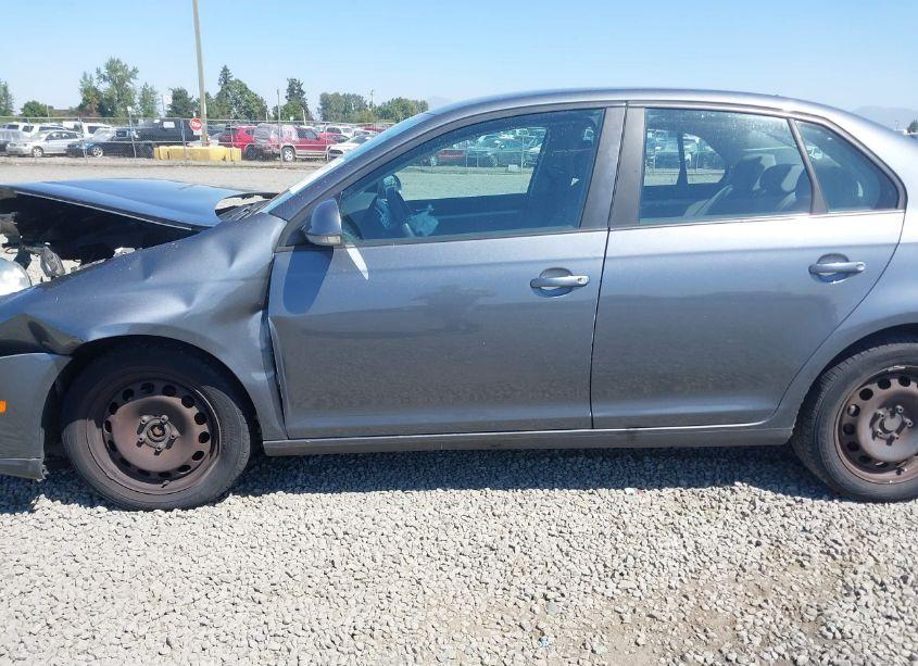 Photo 15 of 2008 Volkswagen Jetta S (VIN 3VWJZ71K58M188734)