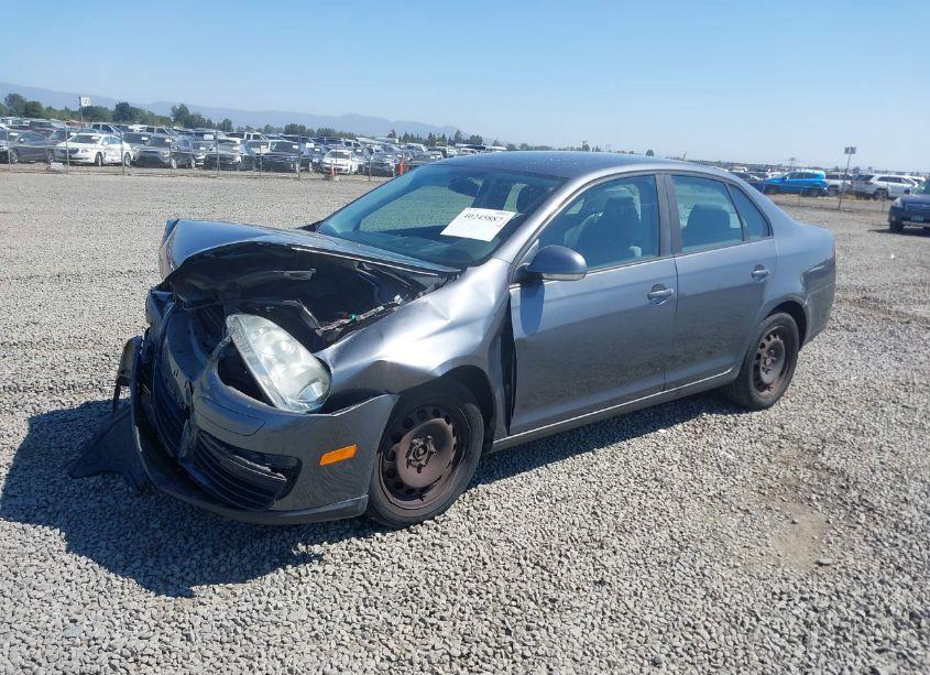Photo 2 of 2008 Volkswagen Jetta S (VIN 3VWJZ71K58M188734)