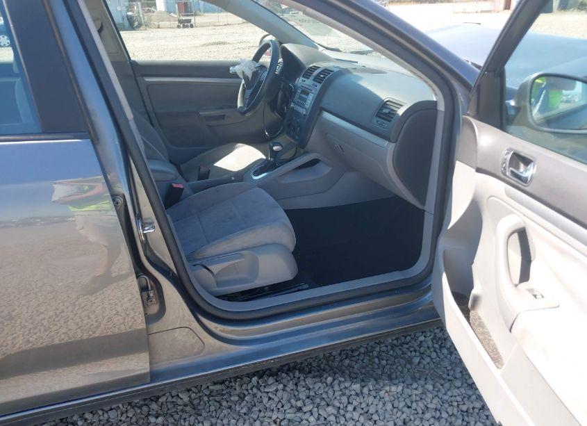 Photo 5 of 2008 Volkswagen Jetta S (VIN 3VWJZ71K58M188734)