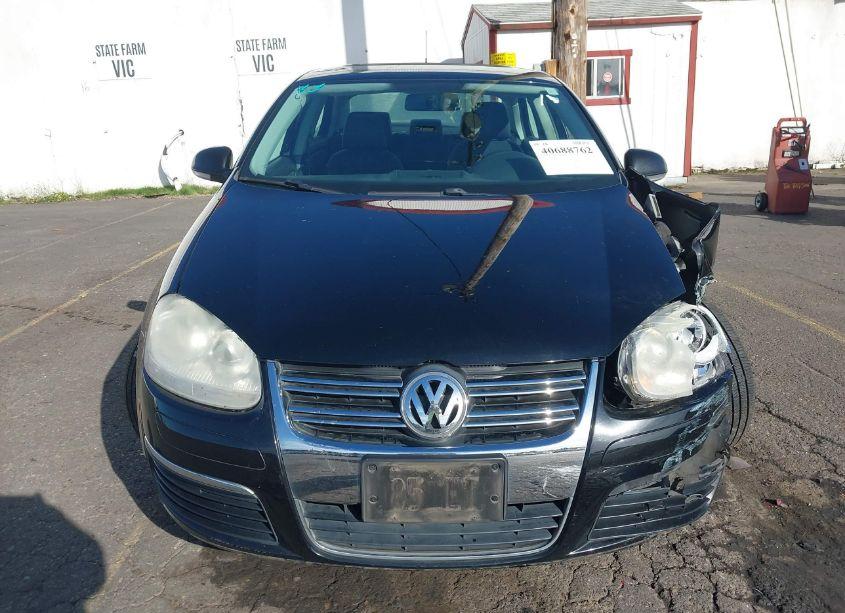 Photo 12 of 2009 Volkswagen Jetta S (VIN 3VWJZ71K69M139916)