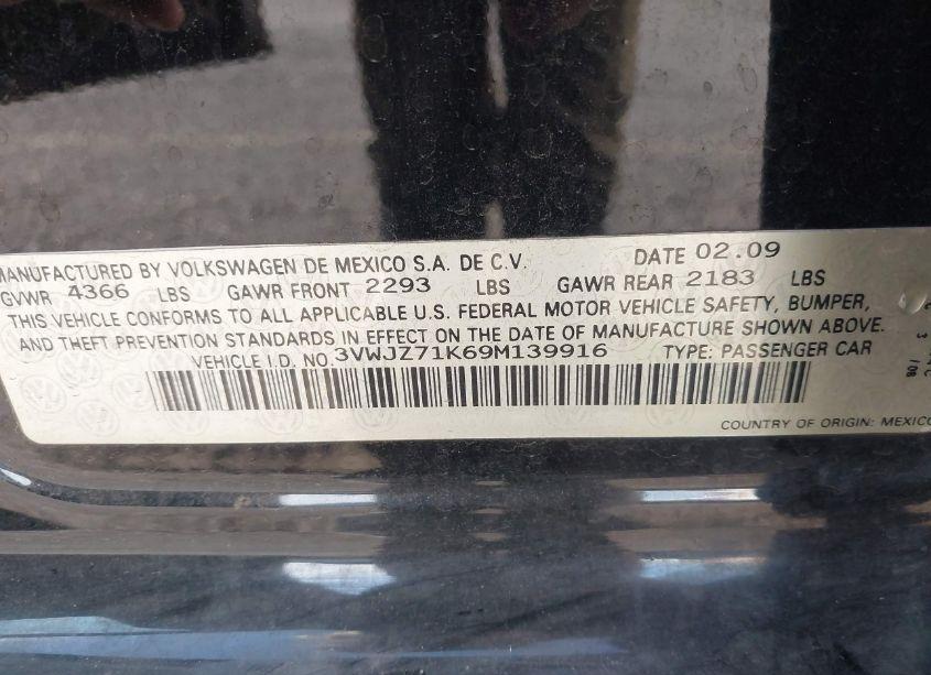 Photo 9 of 2009 Volkswagen Jetta S (VIN 3VWJZ71K69M139916)