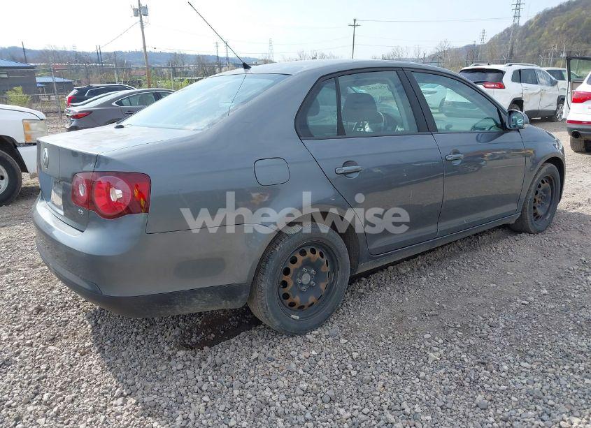 Photo 4 of 2008 Volkswagen Jetta S (VIN 3VWJZ71K78M128499)