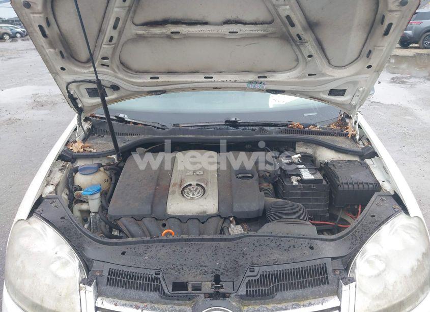 Photo 10 of 2008 Volkswagen Jetta S (VIN 3VWJZ71K88M150589)