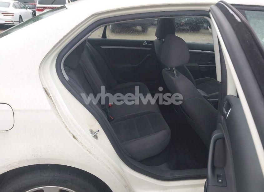 Photo 8 of 2008 Volkswagen Jetta S (VIN 3VWJZ71K88M150589)