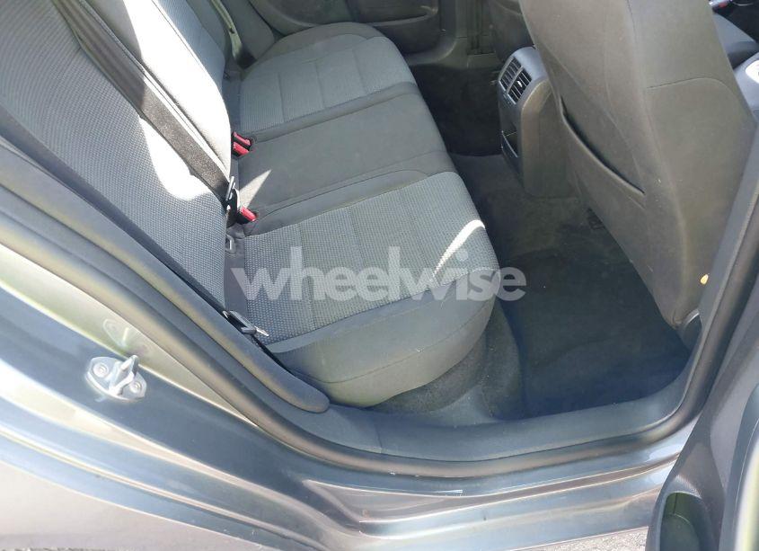 Photo 8 of 2010 Volkswagen Jetta S (VIN 3VWJZ7AJ4AM095247)