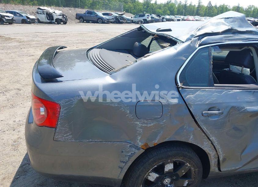 Photo 16 of 2006 Volkswagen Jetta 2.0T (VIN 3VWKJ71K46M769053)