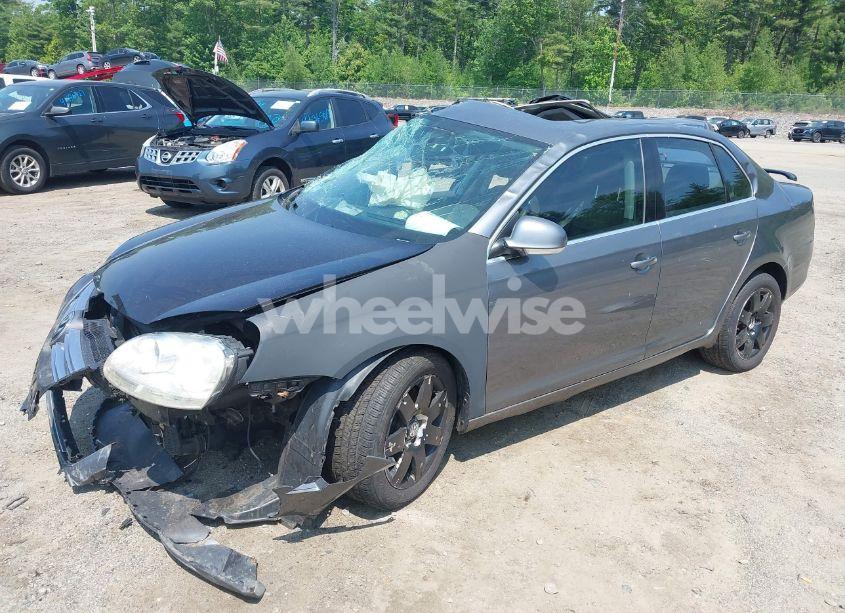 Photo 2 of 2006 Volkswagen Jetta 2.0T (VIN 3VWKJ71K46M769053)