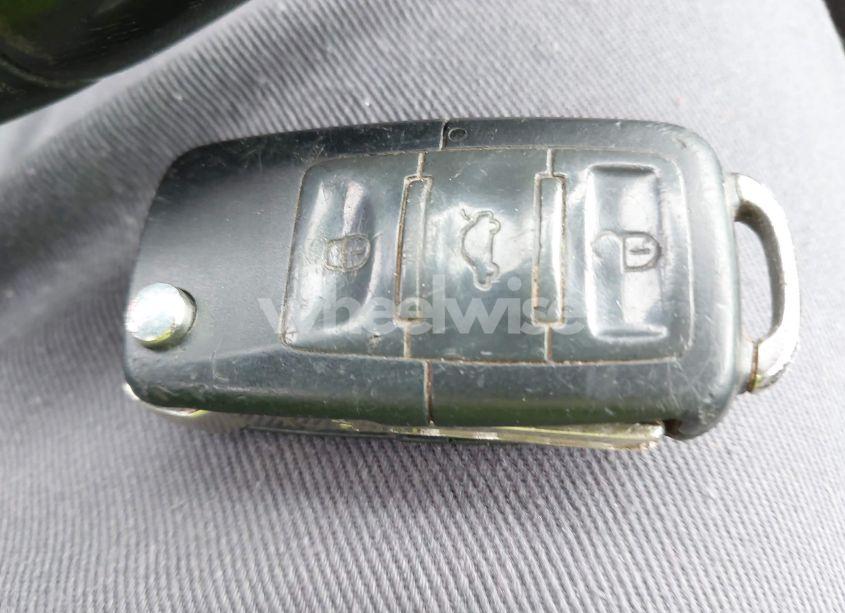 Photo 11 of 2006 Volkswagen Jetta 2.0T (VIN 3VWKJ71K86M659056)