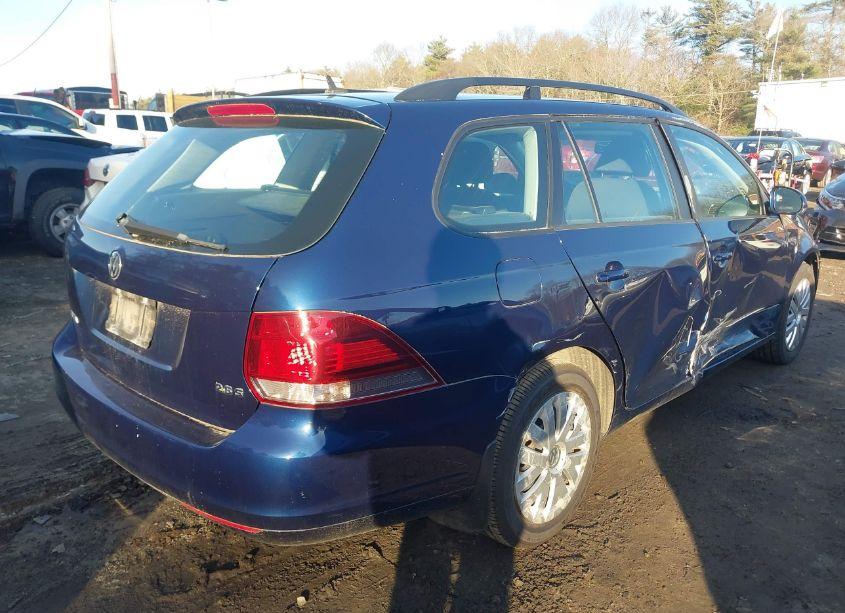 Photo 4 of 2012 Volkswagen Jetta SPORTWAGEN 2.5L S (VIN 3VWKP7AJ5CM641924)