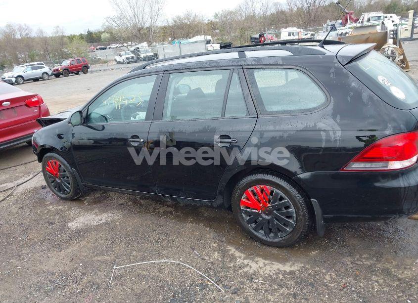 Photo 15 of 2010 Volkswagen Jetta S (VIN 3VWKX7AJ2AM613348)