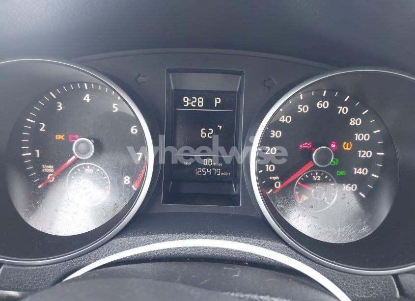 Photo 7 of 2010 Volkswagen Jetta S (VIN 3VWKX7AJ5AM655089)