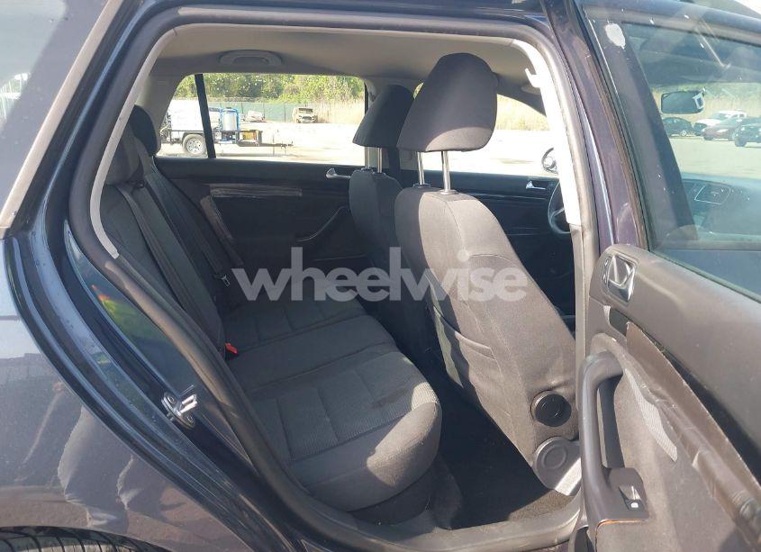 Photo 8 of 2010 Volkswagen Jetta S (VIN 3VWKX7AJ5AM655089)