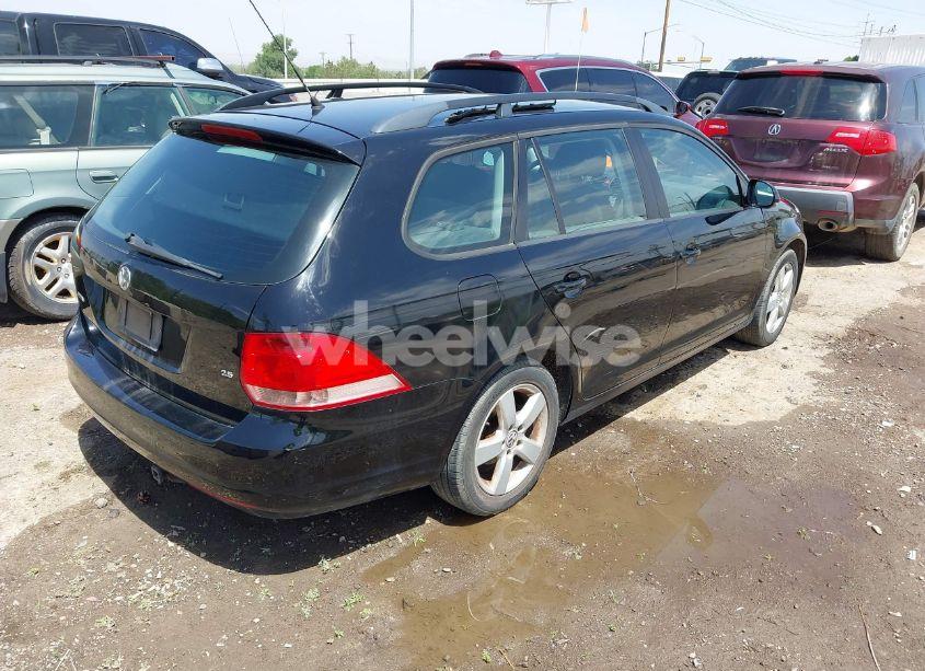 Photo 4 of 2009 Volkswagen Jetta 2.5L S (VIN 3VWKZ71K99M282993)