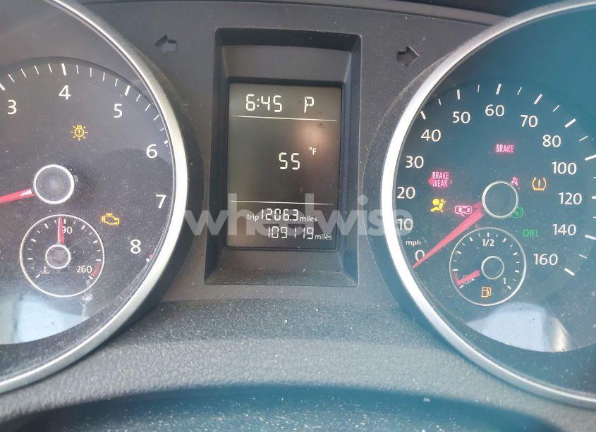 Photo 7 of 2010 Volkswagen Jetta S (VIN 3VWKZ7AJ0AM667497)