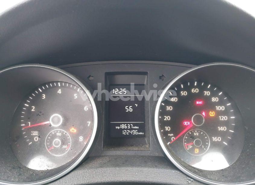 Photo 7 of 2011 Volkswagen Jetta SPORTWAGEN 2.5L S (VIN 3VWKZ7AJ0BM714271)