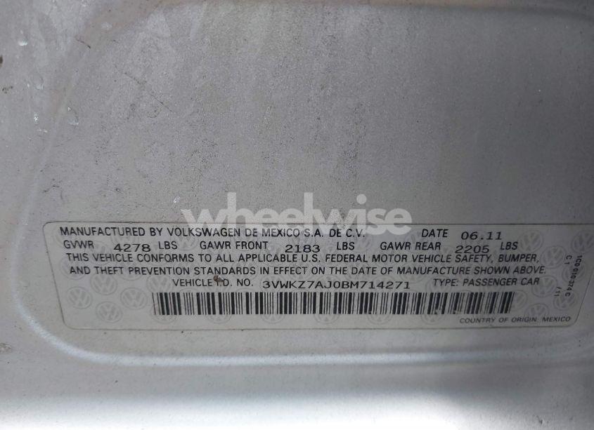 Photo 9 of 2011 Volkswagen Jetta SPORTWAGEN 2.5L S (VIN 3VWKZ7AJ0BM714271)