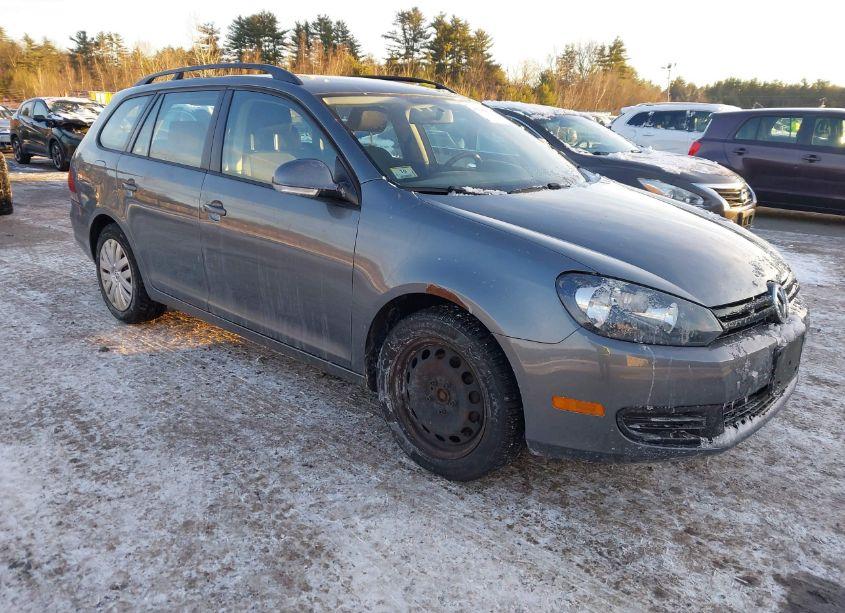 2011 Volkswagen Jetta SPORTWAGEN 2.5L S (VIN 3VWKZ7AJ6BM668476) main photo