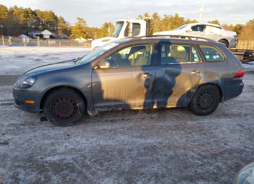 Photo 14 of 2011 Volkswagen Jetta SPORTWAGEN 2.5L S (VIN 3VWKZ7AJ6BM668476)