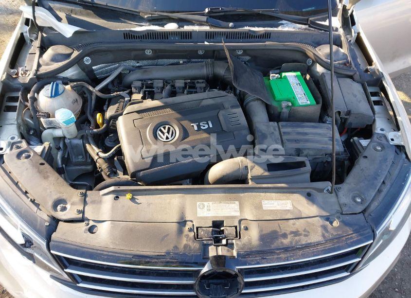 Photo 10 of 2016 Volkswagen Jetta 1.8T SEL (VIN 3VWL07AJ0GM313695)