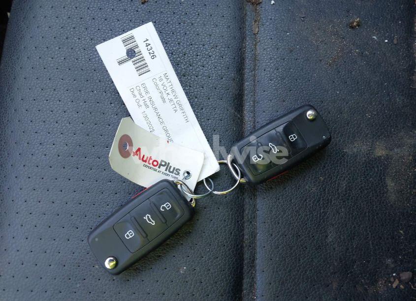 Photo 11 of 2016 Volkswagen Jetta 1.8T SEL (VIN 3VWL07AJ0GM313695)