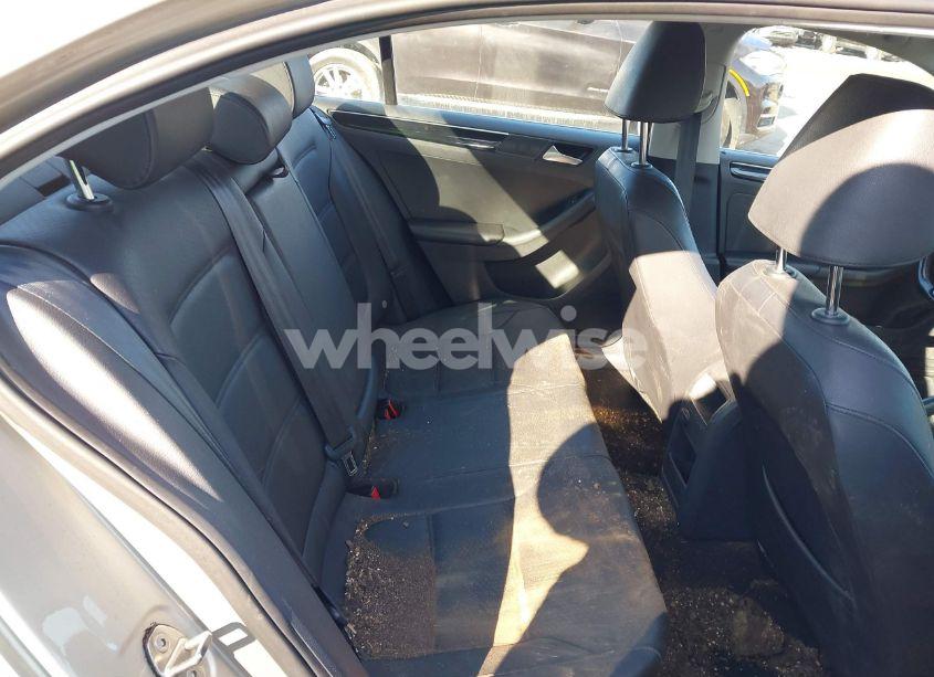 Photo 8 of 2016 Volkswagen Jetta 1.8T SEL (VIN 3VWL07AJ0GM313695)