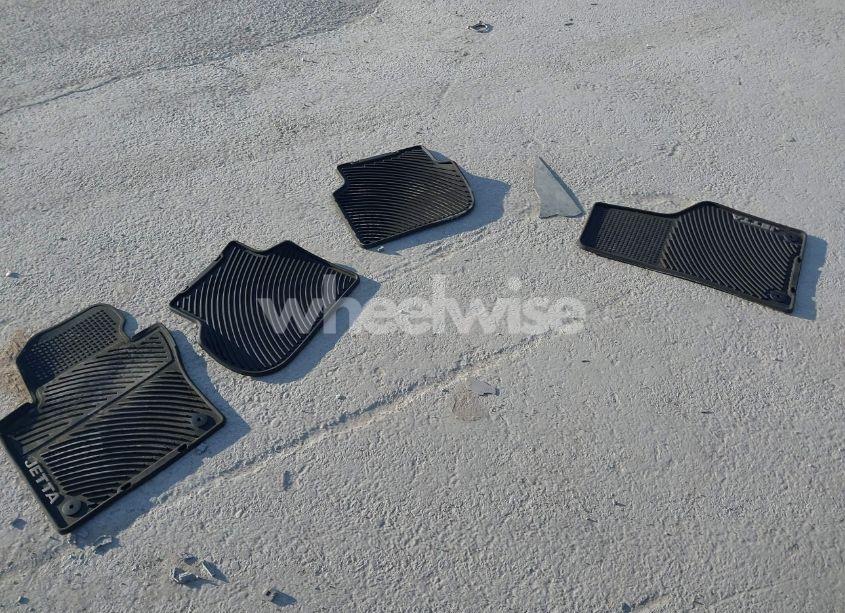 Photo 19 of 2015 Volkswagen Jetta 1.8T SEL (VIN 3VWL07AJ3FM219163)