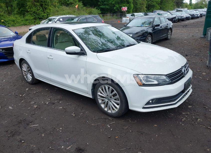 2016 Volkswagen Jetta 1.8T SEL (VIN 3VWL07AJ3GM297959) main photo