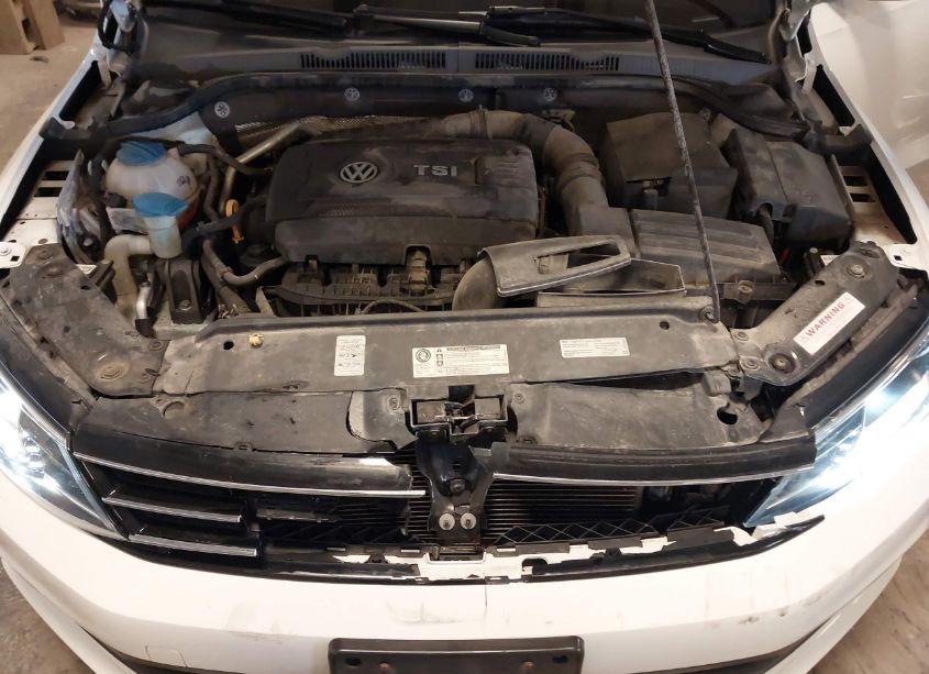 Photo 10 of 2016 Volkswagen Jetta 1.8T SEL (VIN 3VWL07AJ4GM386794)