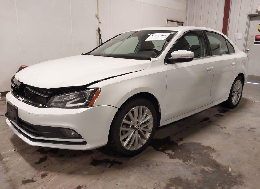 Photo 2 of 2016 Volkswagen Jetta 1.8T SEL (VIN 3VWL07AJ4GM386794)