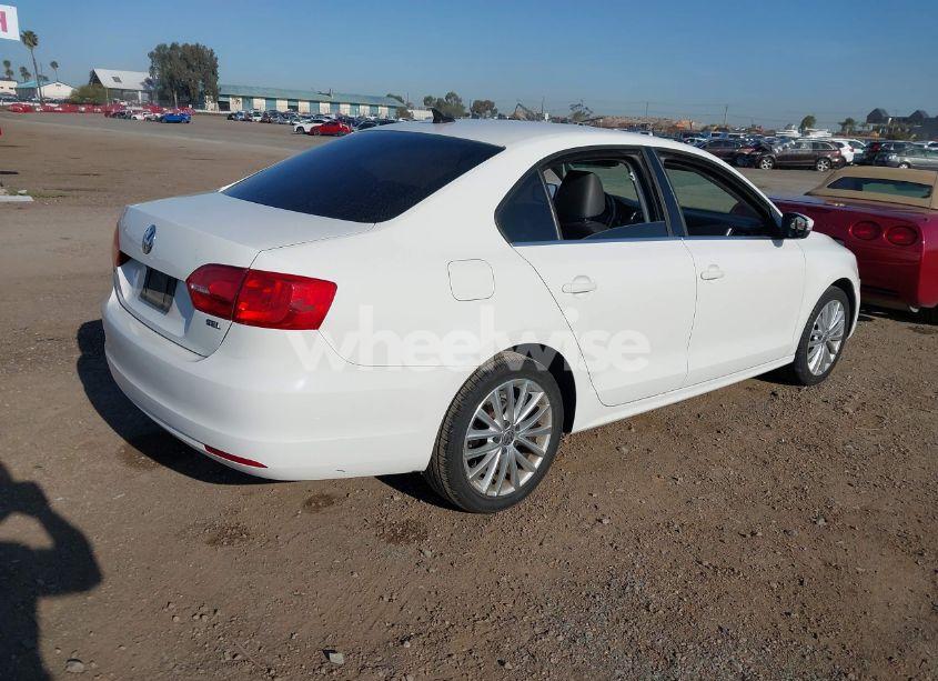 Photo 4 of 2014 Volkswagen Jetta 1.8T SEL (VIN 3VWL07AJ5EM388809)