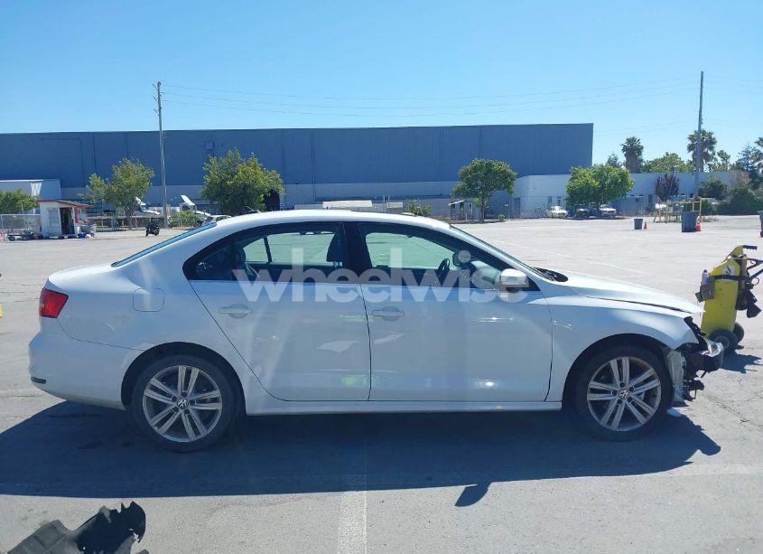 Photo 13 of 2015 Volkswagen Jetta 1.8T SEL (VIN 3VWL07AJ6FM302232)