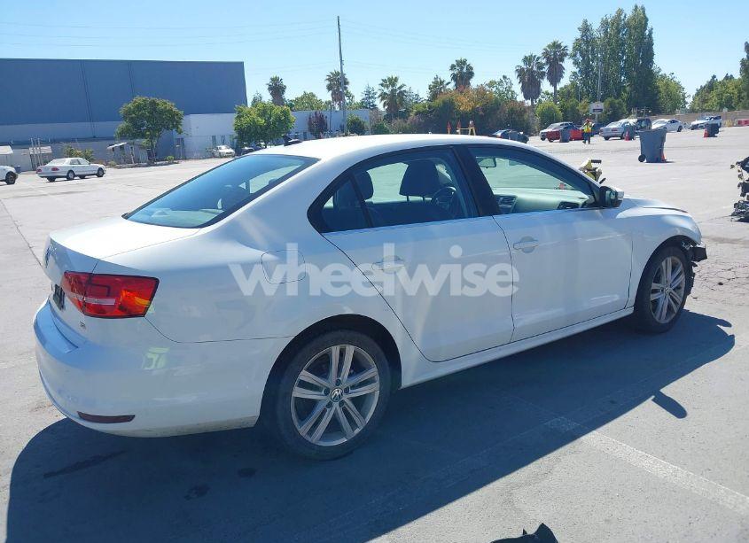 Photo 4 of 2015 Volkswagen Jetta 1.8T SEL (VIN 3VWL07AJ6FM302232)