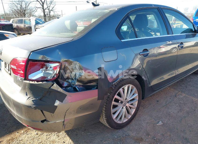 Photo 6 of 2014 Volkswagen Jetta 1.8T SEL (VIN 3VWL07AJ7EM324061)