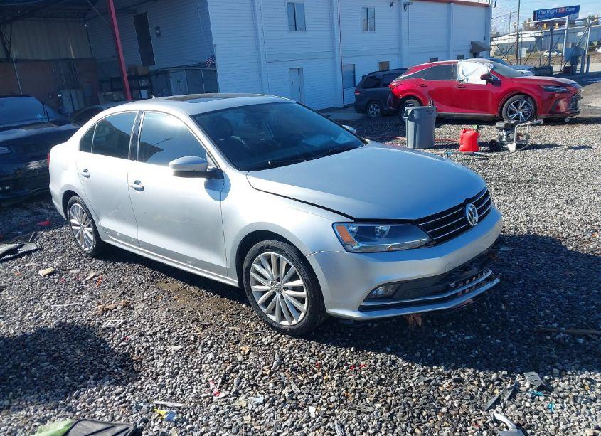 2016 Volkswagen Jetta 1.8T SEL (VIN 3VWL07AJ8GM228698) main photo
