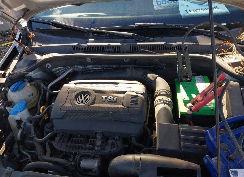 Photo 10 of 2016 Volkswagen Jetta 1.8T SEL (VIN 3VWL07AJ8GM228698)