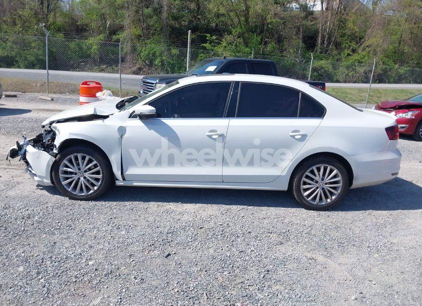 Photo 14 of 2016 Volkswagen Jetta 1.8T SEL (VIN 3VWL07AJ9GM227950)